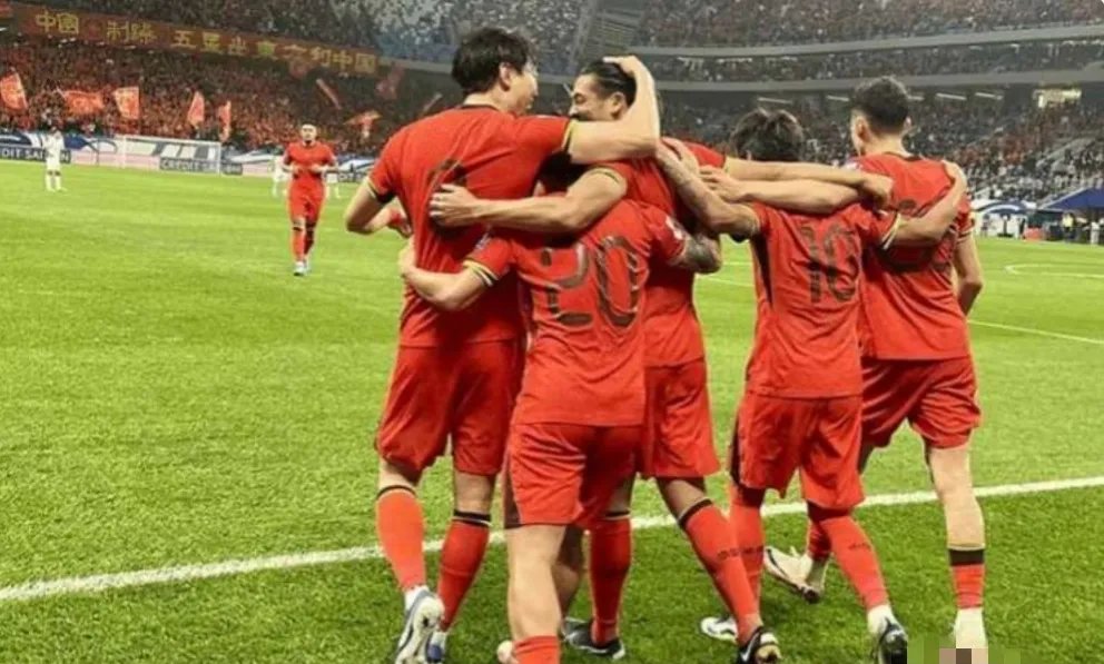 开云平台-河南建业战平延边富德,踢出双方足球的简单介绍