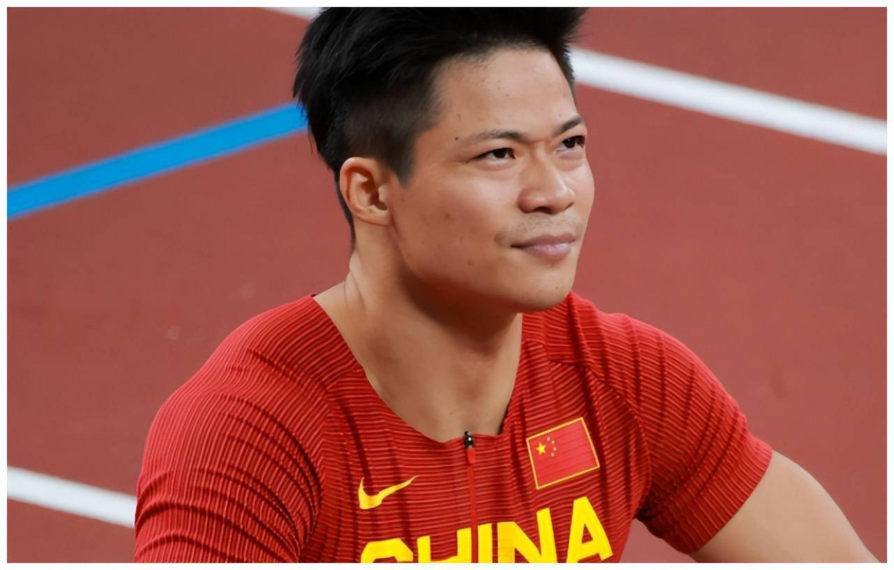 共赴热恋,运动员们在竞技场上勇夺桂冠 共赴热恋,运动员们在竞技场上勇夺桂冠