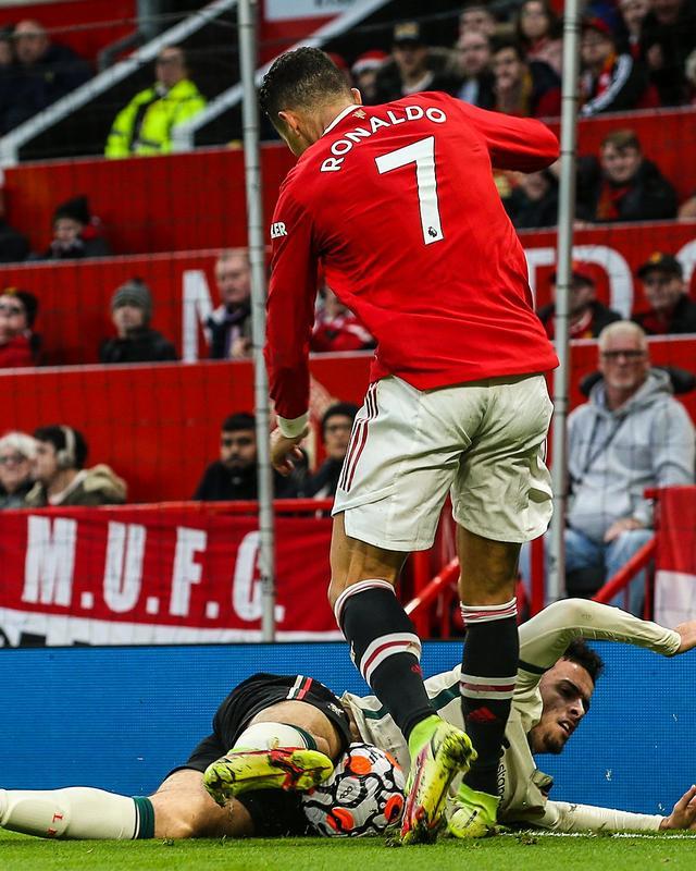 利物浦横扫EG,博格巴一己之力扛起全队激烈交锋季后赛,点燃全场激情的简单介绍 利物浦横扫EG,博格巴一己之力扛起全队激烈交锋季后赛,点燃全场激情的简单介绍