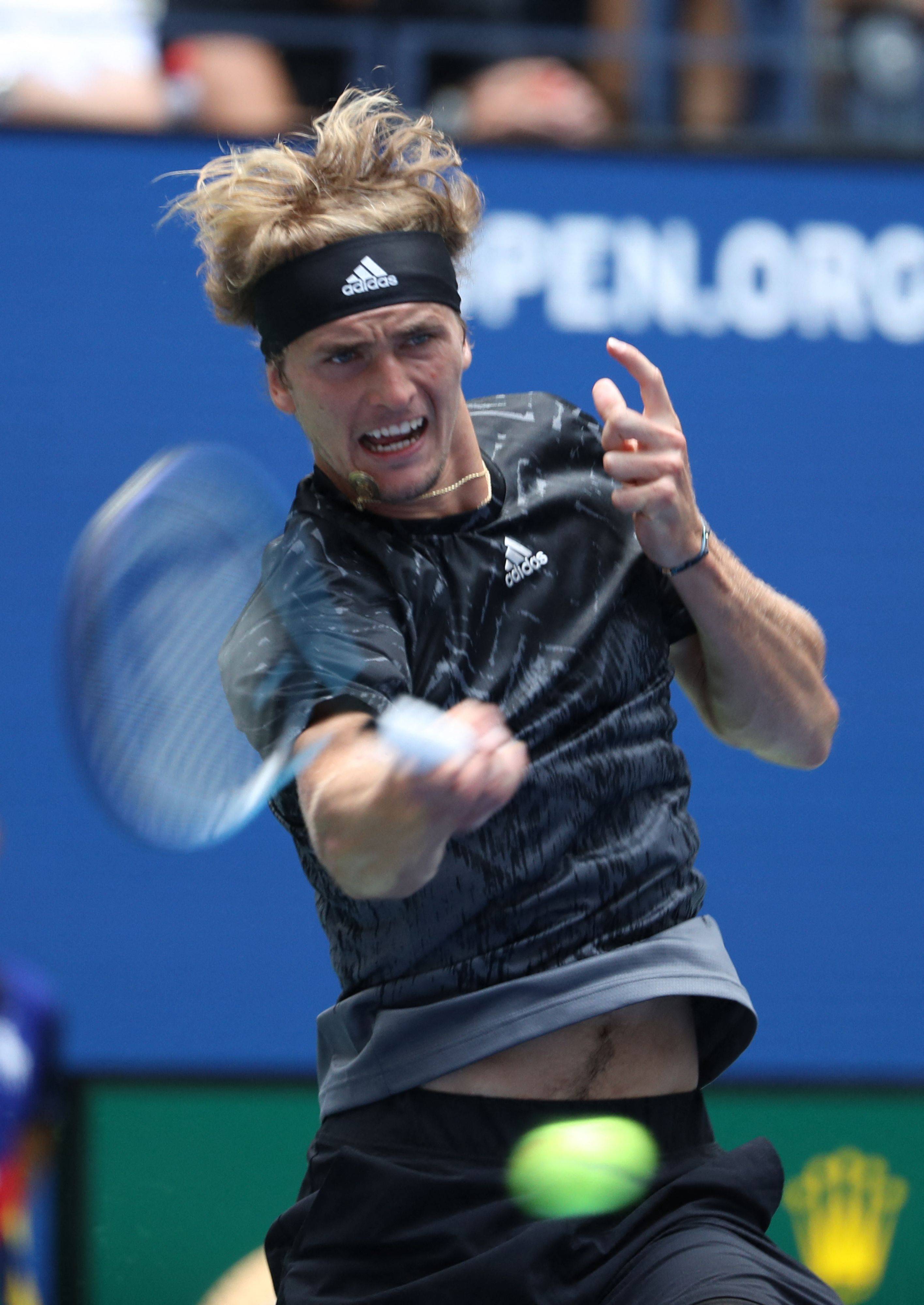 包含美网逆转ATP总决赛，兹维列夫统治全场的词条