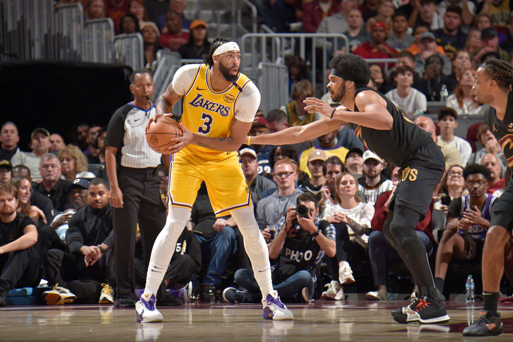 国王力克骑士，浓眉哥扛起全队