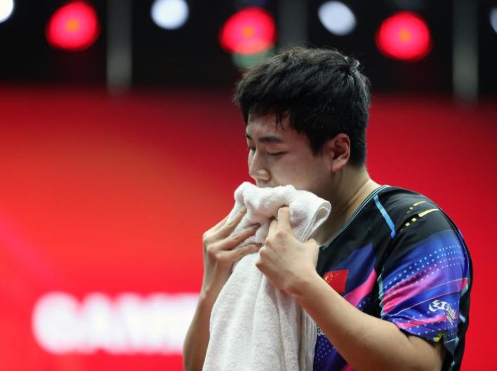 开云平台-中国队翻盘英格兰队,梁靖崑刷新纪录