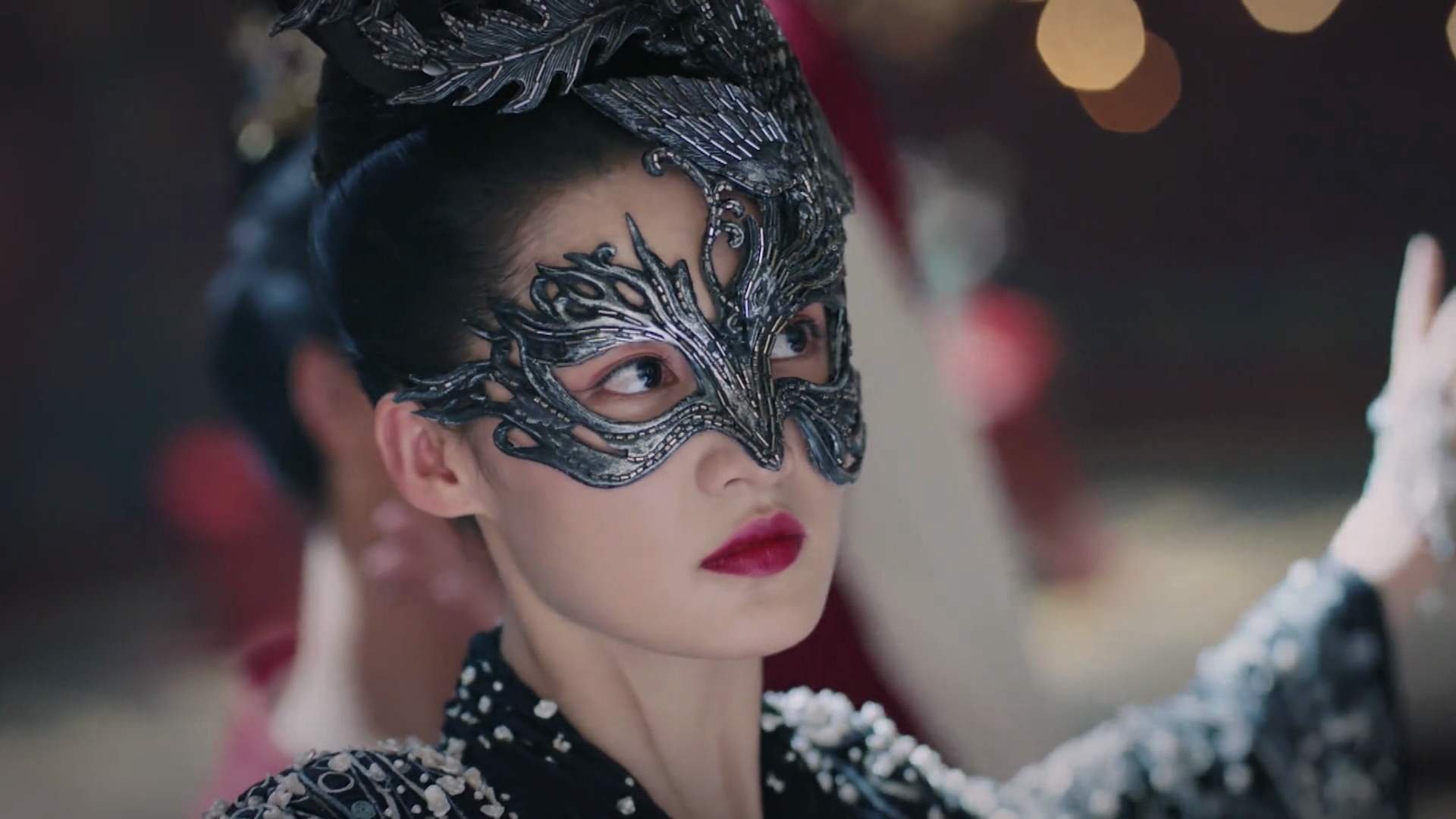 开云-利拉德在深圳的霓虹灯下投出唯一性的一球